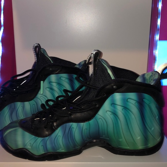 Northern Lights Foamposites - Picture 1 of 6
